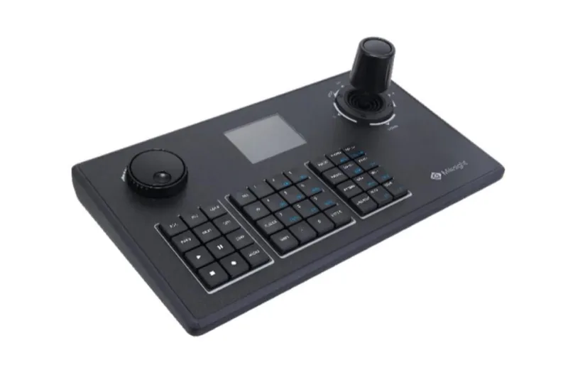 Tastatura Milesight MS-K01, Echipamente controlate: NVR si camere PTZ; Ecran: 58X44(2.8") Blue Screen; Joystick:4-axis; Interfata retea: 1*RJ45 100M/1000M; Alimentare:PoE (802.3af) / DC 12V 2A; Temrperatura de functionare:-10℃~55℃;