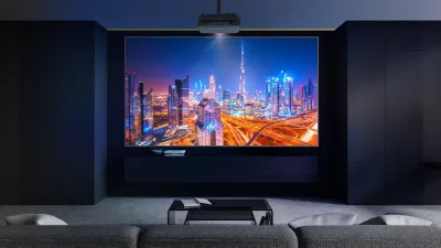 Videoproiector Optoma UHZ68LV, 4 K UHD 3840*2160, 5.000 lumeni, 3.200.000:1, 16:9/ 4:3, dimensiune maxima imagine 301'', laser 30.000 ore, distanta maxima de proiectie 10m, zoom 1.6x, 3* HDMI, 1 x USB-A power 1.5A, 2 x USB-A power 0.9A, 1 x 3D sync, 1 x